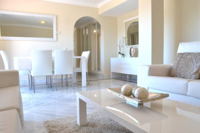 wci8ylg3ik4-c23c0f86247804fa50226aecd8b0b2c8