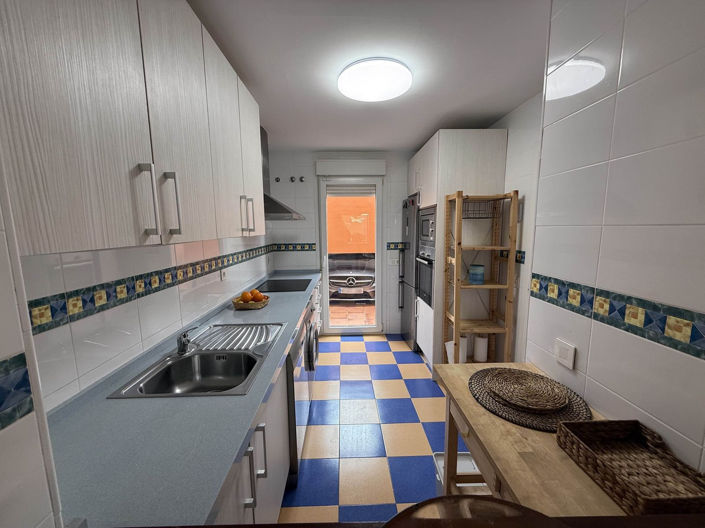 Image No.13-5 Bed Townhouse for sale