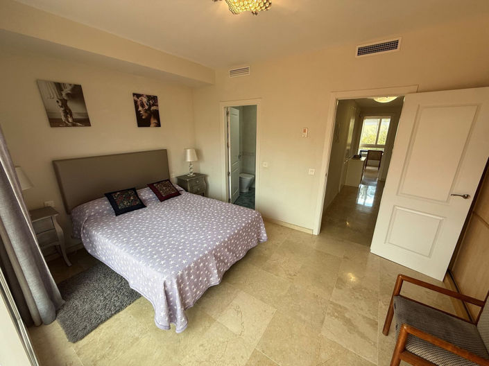 Image No.14-5 Bed Townhouse for sale