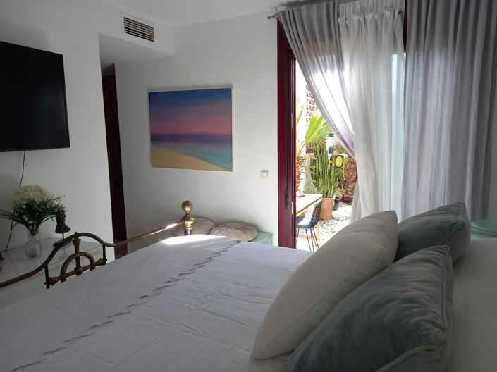 Image No.9-3 Bed Apartment for sale