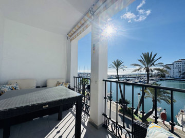 j8lvouar3e1-7980e48d732b6fc85c14b43b94d2aa54