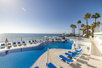 tg9nyyh4i13-e898b2bb2a2fdfd06d2c39894dce8316