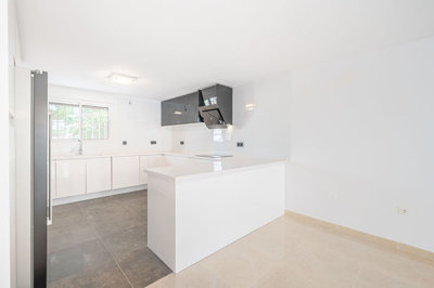 b4n9ypp12rh8-e64a9055bba3e77ac8aca3b893cdf826