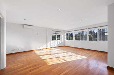 ezn9v9pcnj8-e64a9055bba3e77ac8aca3b893cdf826