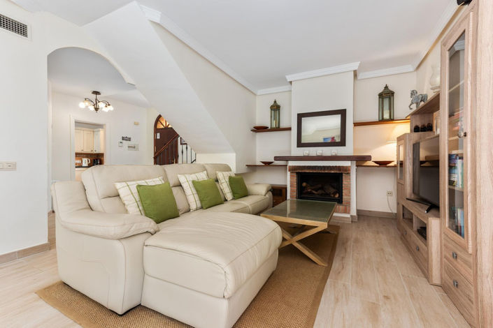 Image No.5-2 Bed Townhouse for sale