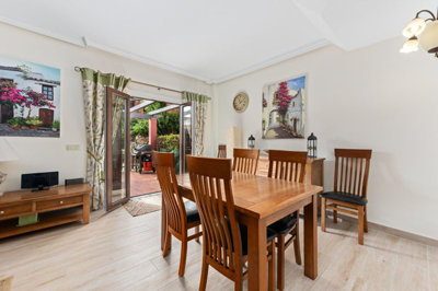 v250fufe7ke10-bb915d1cb19341576dcdc994b81ab9c