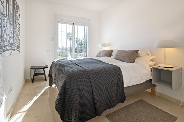 Image No.18-4 Bed Townhouse for sale