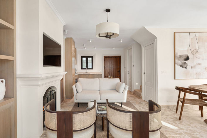 Image No.7-2 Bed Townhouse for sale