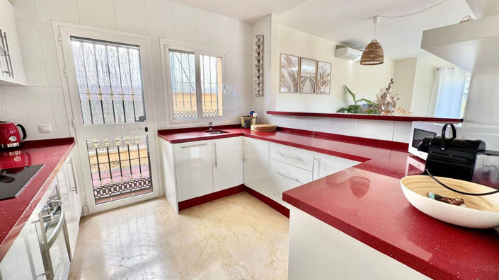 Image No.8-3 Bed Villa for sale