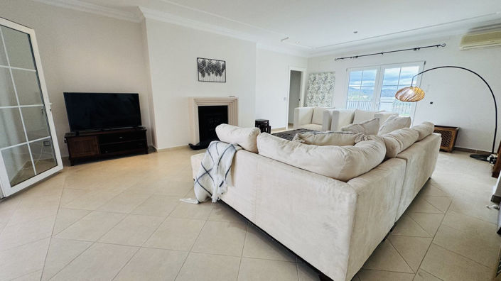 Image No.4-7 Bed Villa for sale