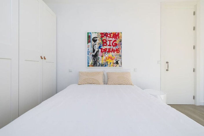 Image No.17-3 Bed Villa for sale