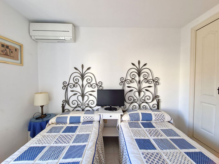 Image No.17-3 Bed Townhouse for sale