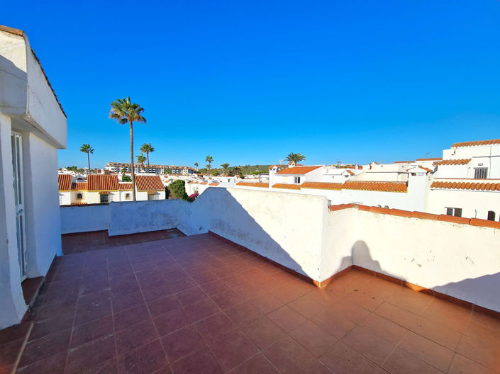 Image No.7-3 Bed Townhouse for sale