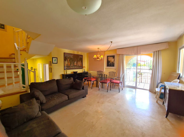 Image No.8-3 Bed Townhouse for sale