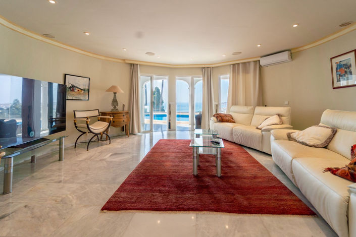 Image No.10-5 Bed Villa for sale