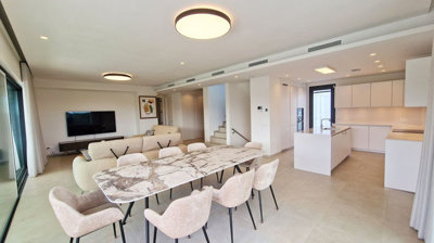 5jos80xrlcu11-20939a0134ad724a8cb2a801094d15a