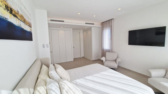 Image No.15-4 Bed Villa for sale