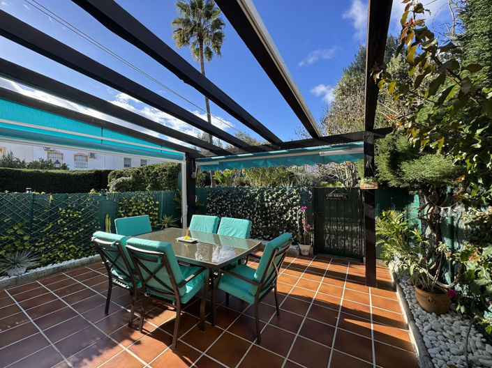 Image No.2-Maison de ville de 3 chambres à vendre à Casares