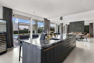 3lyha4v5rw611-20939a0134ad724a8cb2a801094d15a