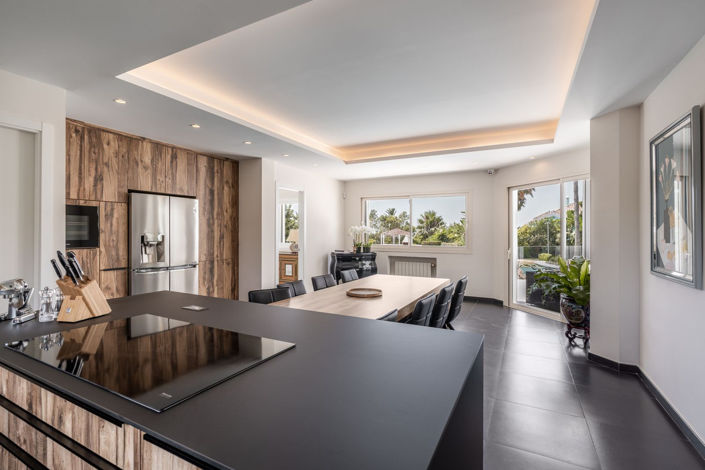 Image No.7-6 Bed Villa for sale