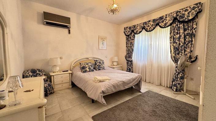 Image No.12-Villa de 4 chambres à vendre à El Paraiso