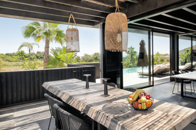 4z0sza34v887-aa4cc561180b369757c0bb4af9886cd3