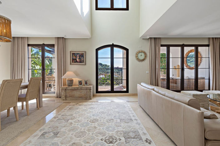 Image No.10-4 Bed Townhouse for sale