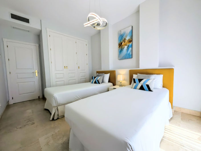 Image No.21-4 Bed Townhouse for sale