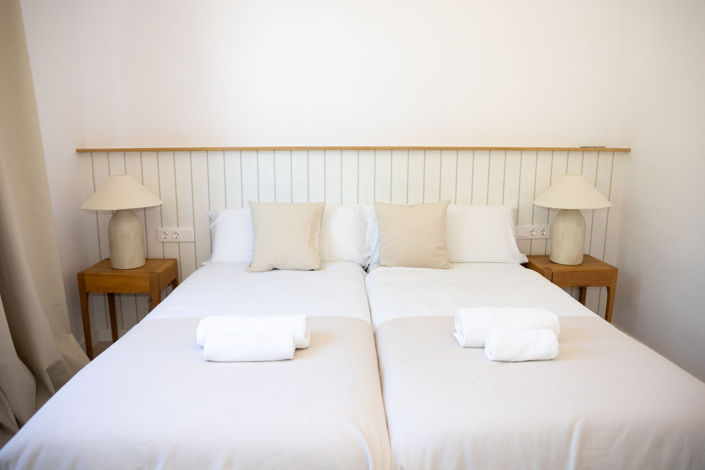 Image No.21-5 Bed Townhouse for sale