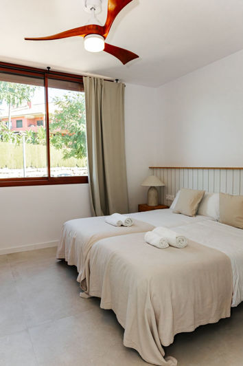 Image No.23-5 Bed Townhouse for sale