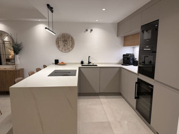 331bpy22cc30-5e8634ec9576c9ad4825a6dec5b5d375