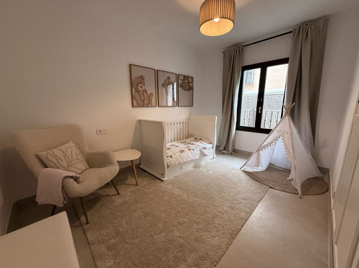 Image No.16-4 Bed Townhouse for sale