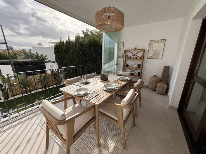 Image No.7-4 Bed Townhouse for sale