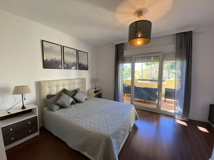 Image No.11-3 Bed Townhouse for sale