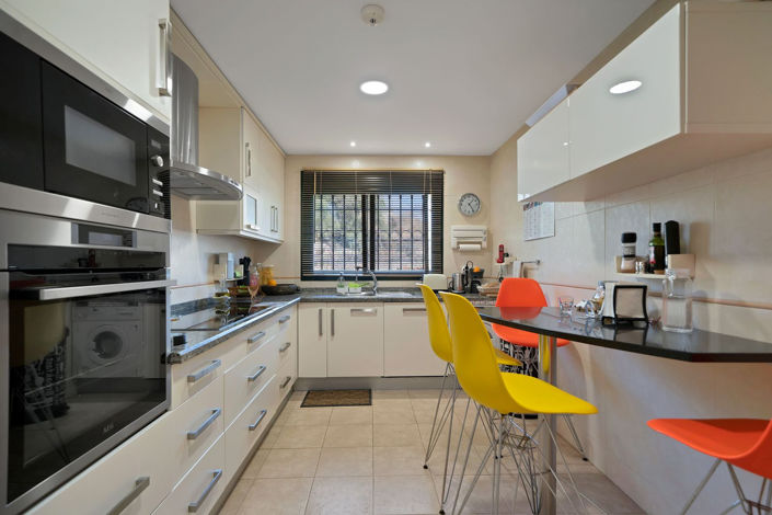 Image No.15-3 Bed Townhouse for sale