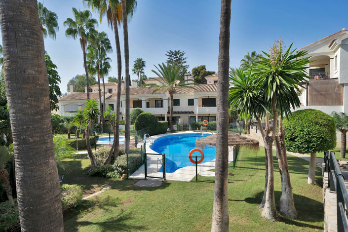 Image No.2-3 Bed Townhouse for sale