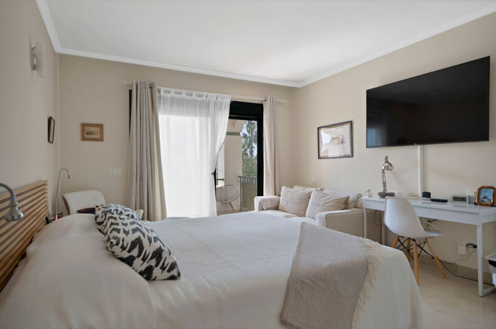 Image No.23-3 Bed Townhouse for sale