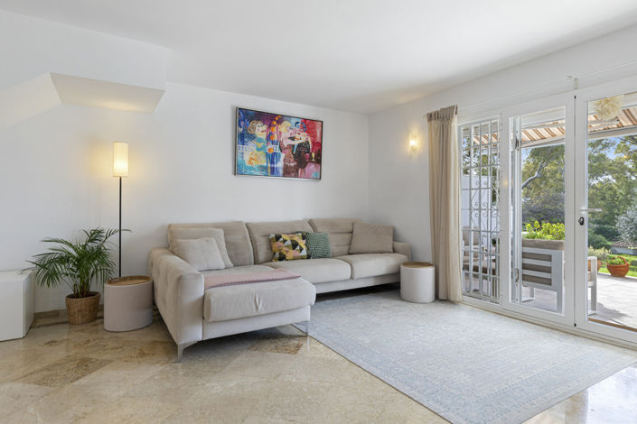 Image No.8-3 Bed Townhouse for sale