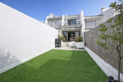 arzj1kbw19m2-5bd7b9d04b45e33852eaf0ec6670150d