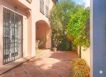 z8fdxokguwq2-5bd7b9d04b45e33852eaf0ec6670150d