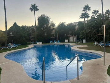 ag65e61qdzn25-45e7a00e8ada30030040e20a35fbccf