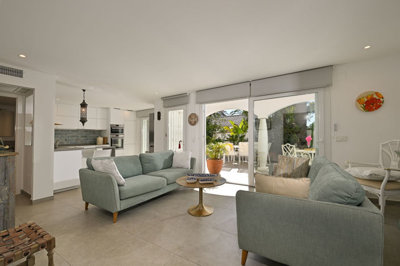 7eqdxevepgy9-467d0cee5b725f3ef65f102a0c2e69c0