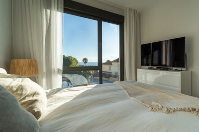 q4pxyaj65j35-53608d01401493ba18e3704836160563