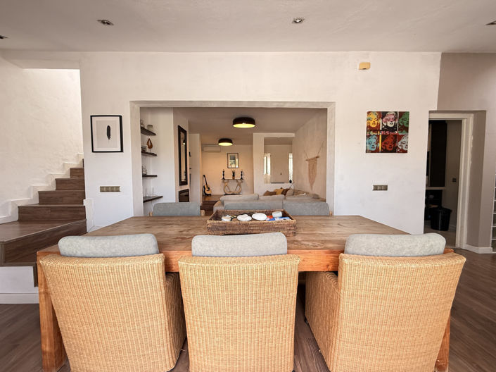 Image No.11-3 Bed Townhouse for sale