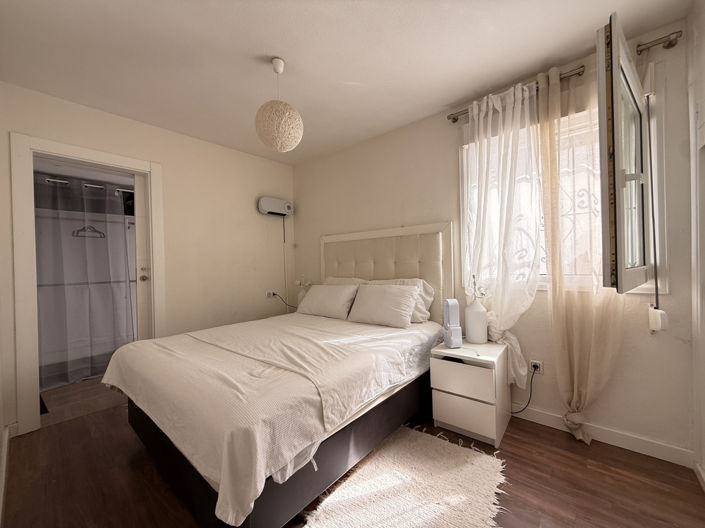 Image No.15-3 Bed Townhouse for sale