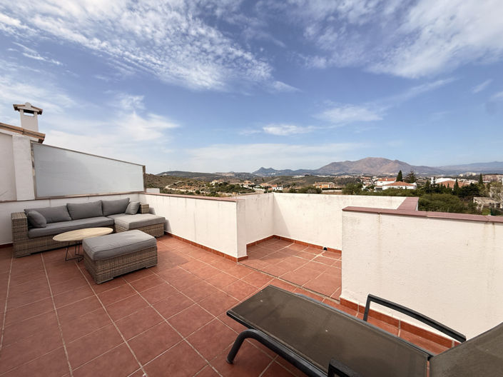 Image No.6-3 Bed Townhouse for sale