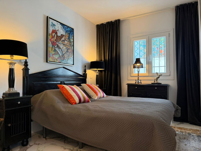 Image No.17-3 Bed Townhouse for sale