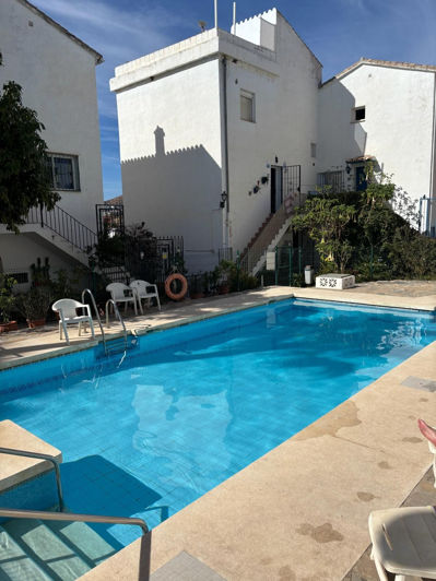 Image No.2-3 Bed Townhouse for sale