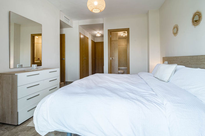 Image No.13-2 Bed Apartment for sale