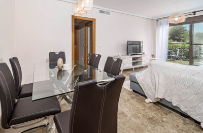 qozpj828h8h12-53013098fcab6c38b1379cd33298e05